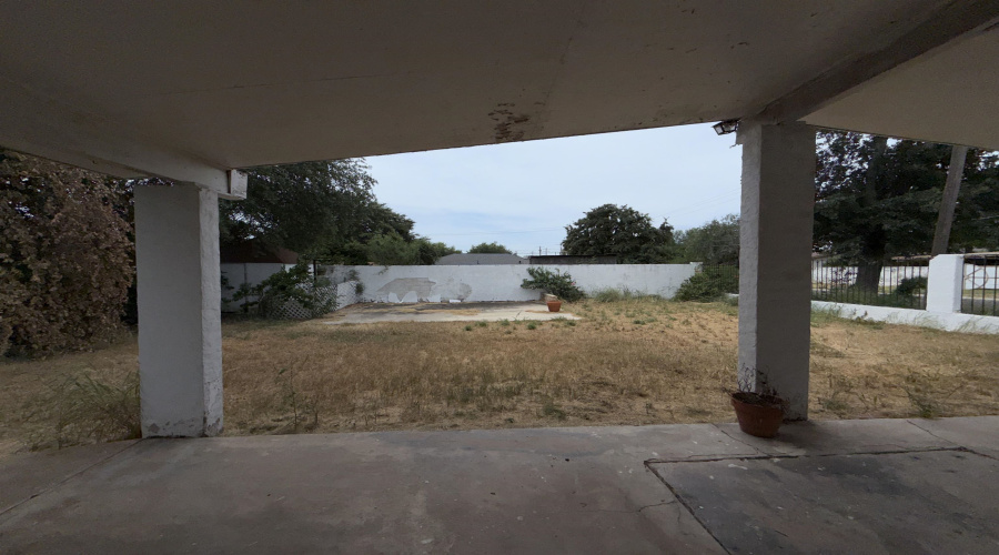 2401 E Plum St, LAREDO, Texas 78043, 3 Bedrooms Bedrooms, 6 Rooms Rooms,2 BathroomsBathrooms,Residential,For Sale,2401 E Plum St,20263554