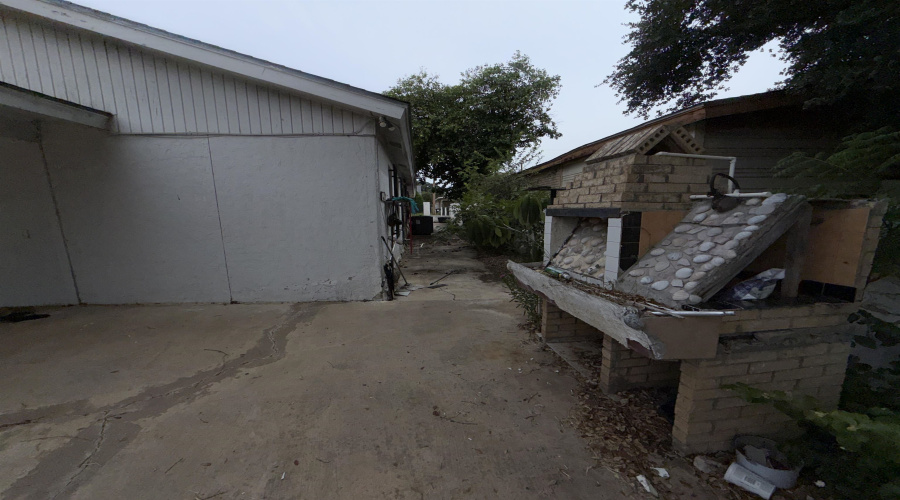 2401 E Plum St, LAREDO, Texas 78043, 3 Bedrooms Bedrooms, 6 Rooms Rooms,2 BathroomsBathrooms,Residential,For Sale,2401 E Plum St,20263554
