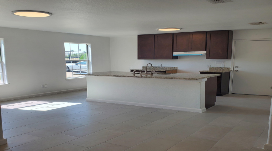 1206 Paseo De Danubio, Rio Bravo, Texas 78046, 3 Bedrooms Bedrooms, 5 Rooms Rooms,1 BathroomBathrooms,Residential,For Sale,1206 Paseo De Danubio,20254969