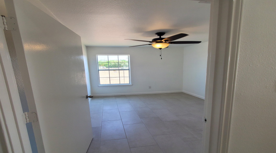 1206 Paseo De Danubio, Rio Bravo, Texas 78046, 3 Bedrooms Bedrooms, 5 Rooms Rooms,1 BathroomBathrooms,Residential,For Sale,1206 Paseo De Danubio,20254969