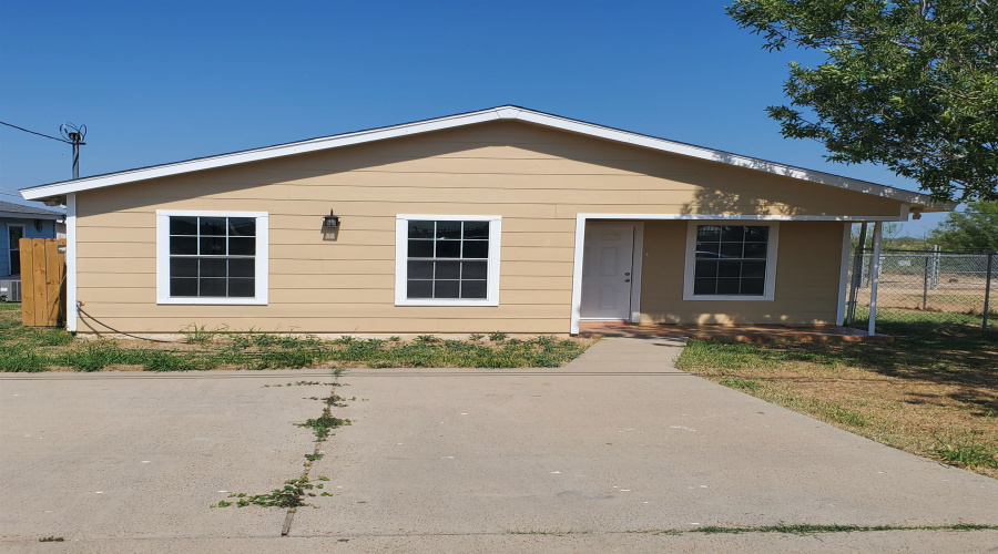 1206 Paseo De Danubio, Rio Bravo, Texas 78046, 3 Bedrooms Bedrooms, 5 Rooms Rooms,1 BathroomBathrooms,Residential,For Sale,1206 Paseo De Danubio,20254969