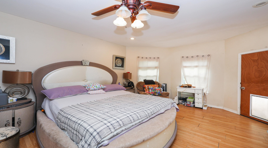 516 Finch Ln, laredo, Texas 78045, 5 Bedrooms Bedrooms, 9 Rooms Rooms,3 BathroomsBathrooms,Residential,For Sale,516 Finch Ln,20263556
