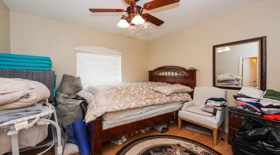 516 Finch Ln, laredo, Texas 78045, 5 Bedrooms Bedrooms, 9 Rooms Rooms,3 BathroomsBathrooms,Residential,For Sale,516 Finch Ln,20263556