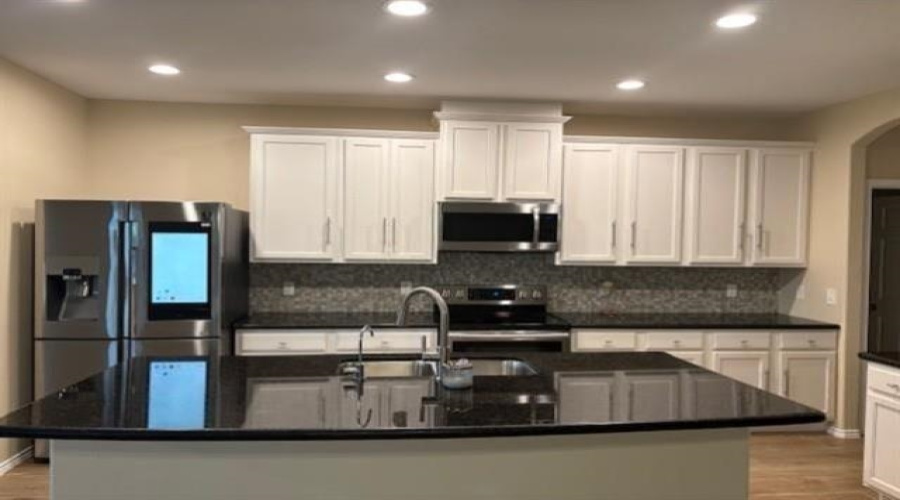 8605 Owlcreek Pass Ct, Laredo, Texas 78045, 4 Bedrooms Bedrooms, 5 Rooms Rooms,3 BathroomsBathrooms,Residential,For Rent,8605 Owlcreek Pass Ct,20263557