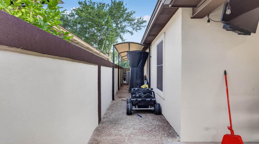 3204 Imperial Dr, Laredo, Texas 78045, 3 Bedrooms Bedrooms, 6 Rooms Rooms,2 BathroomsBathrooms,Residential,For Sale,3204 Imperial Dr,20263559