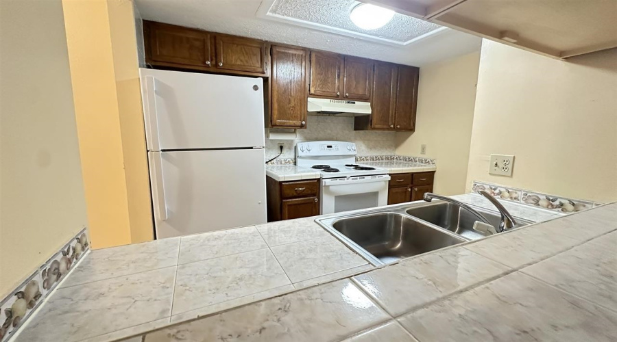 100 E Aurora St, Laredo, Texas 78041, 1 Bedroom Bedrooms, 4 Rooms Rooms,1 BathroomBathrooms,Residential,For Sale,100 E Aurora St,20263560