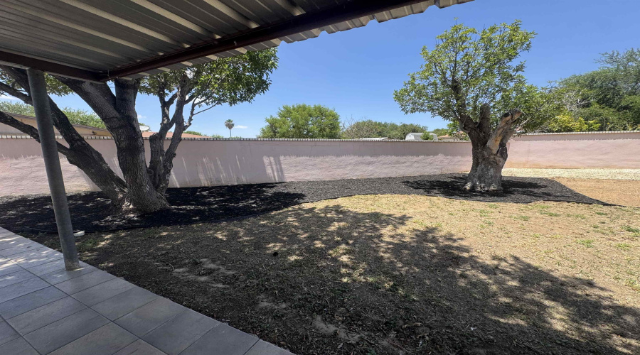 626A Birchwood Ln, Laredo, Texas 78041, 4 Bedrooms Bedrooms, 7 Rooms Rooms,2 BathroomsBathrooms,Residential,For Rent,626A Birchwood Ln,20263561