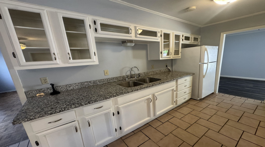 626A Birchwood Ln, Laredo, Texas 78041, 4 Bedrooms Bedrooms, 7 Rooms Rooms,2 BathroomsBathrooms,Residential,For Rent,626A Birchwood Ln,20263561