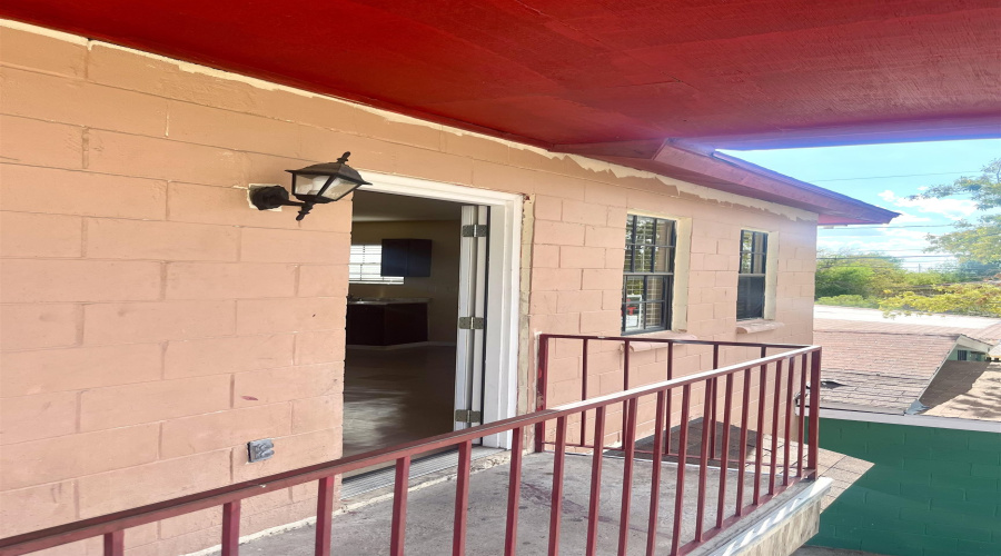 2017 Tacuba St, Laredo, Texas 78040, 2 Bedrooms Bedrooms, 4 Rooms Rooms,1 BathroomBathrooms,Residential,For Sale,2017 Tacuba St,20263562