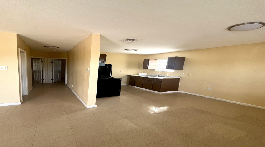 2017 Tacuba St, Laredo, Texas 78040, 2 Bedrooms Bedrooms, 4 Rooms Rooms,1 BathroomBathrooms,Residential,For Sale,2017 Tacuba St,20263562