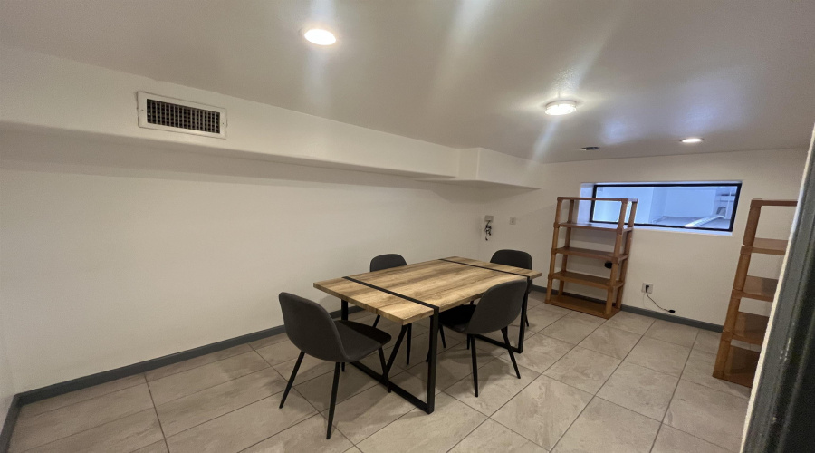 7913 McPherson Rd, Laredo, Texas 78045, 1 Room Rooms,1 BathroomBathrooms,Commercial retail/office,For Rent,7913 McPherson Rd,20263563