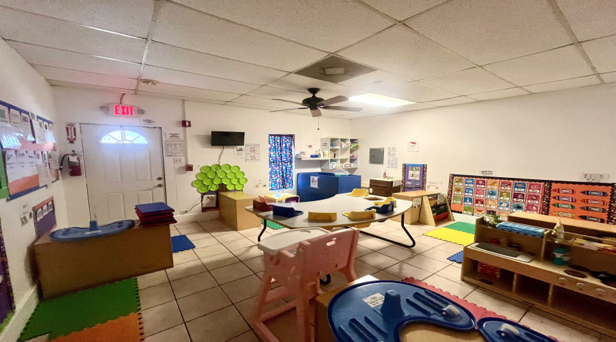 1920 Corpus Christi St, Laredo, Texas 78043, 1 Room Rooms,4 BathroomsBathrooms,Commercial retail/office,For Sale,1920 Corpus Christi St,20263564