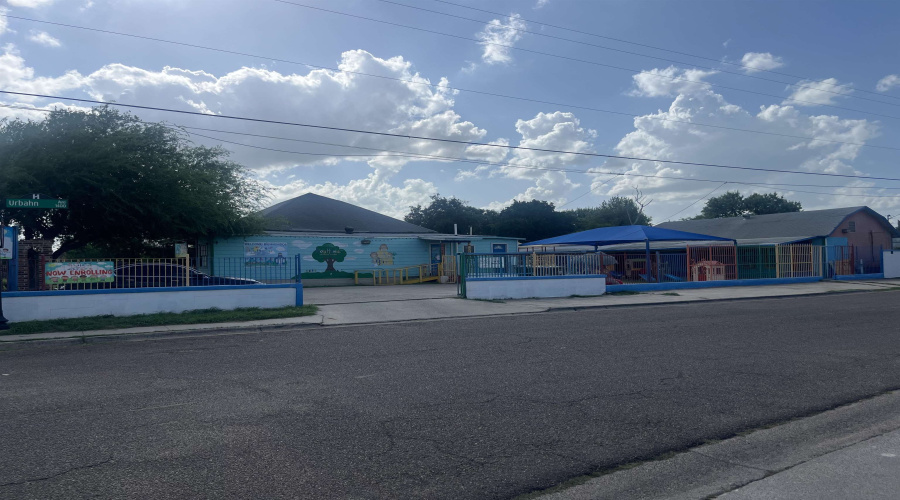 1920 Corpus Christi St, Laredo, Texas 78043, 1 Room Rooms,4 BathroomsBathrooms,Commercial retail/office,For Sale,1920 Corpus Christi St,20263564