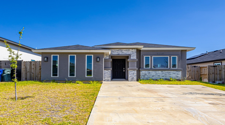 3719 Birge Dr., LAREDO, Texas 78046, 3 Bedrooms Bedrooms, 5 Rooms Rooms,2 BathroomsBathrooms,Residential,For Sale,3719 Birge Dr.,20263565
