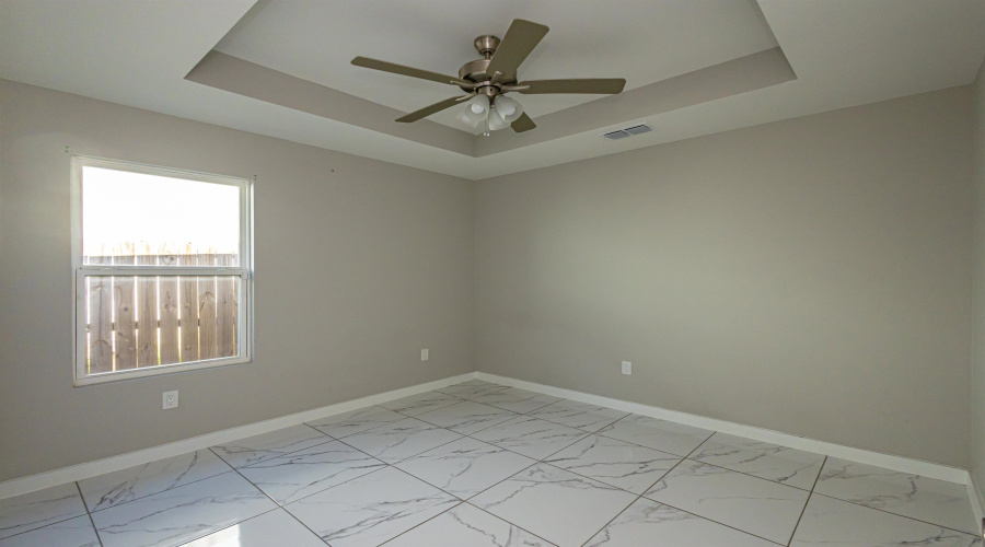 3719 Birge Dr., LAREDO, Texas 78046, 3 Bedrooms Bedrooms, 5 Rooms Rooms,2 BathroomsBathrooms,Residential,For Sale,3719 Birge Dr.,20263565
