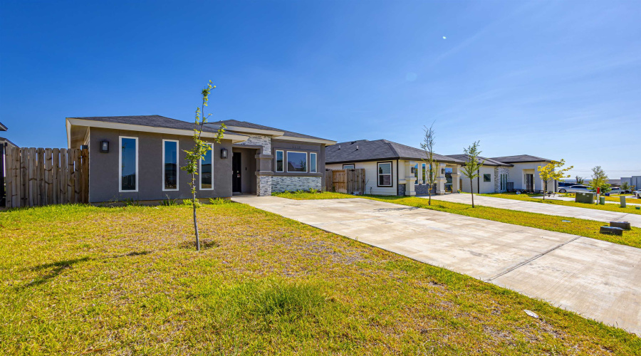 3719 Birge Dr., LAREDO, Texas 78046, 3 Bedrooms Bedrooms, 5 Rooms Rooms,2 BathroomsBathrooms,Residential,For Sale,3719 Birge Dr.,20263565