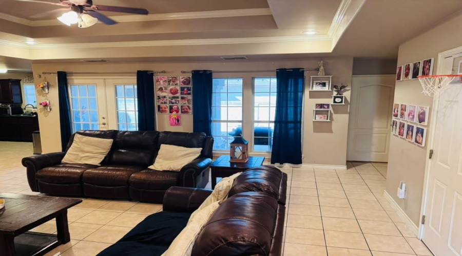 10507 Sanderiana Ct, Laredo, Texas 78045, 4 Bedrooms Bedrooms, 7 Rooms Rooms,2 BathroomsBathrooms,Residential,For Sale,10507 Sanderiana Ct,20263566