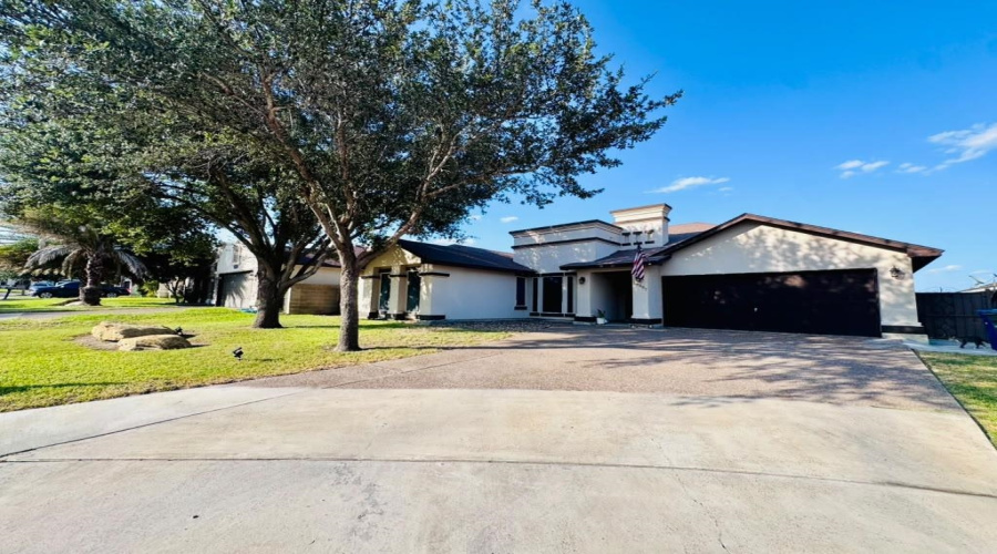 10507 Sanderiana Ct, Laredo, Texas 78045, 4 Bedrooms Bedrooms, 7 Rooms Rooms,2 BathroomsBathrooms,Residential,For Sale,10507 Sanderiana Ct,20263566