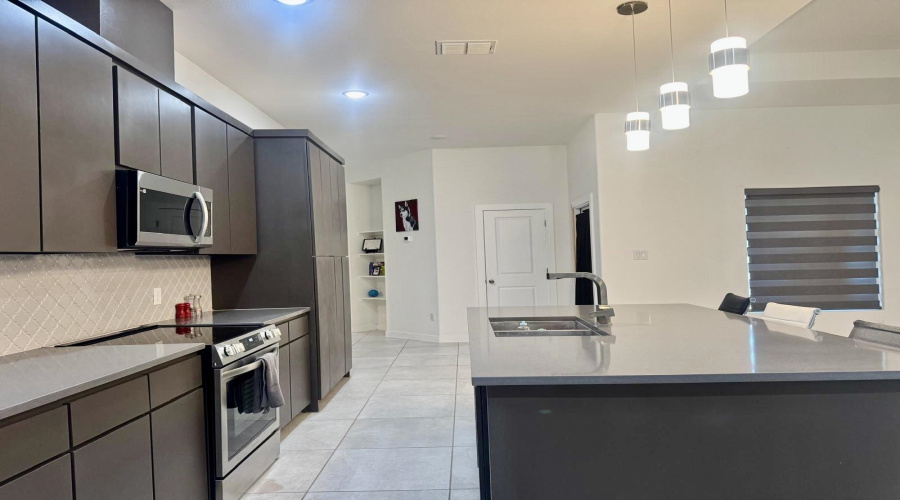 621 Journey Loop, Laredo, Texas 78045, 3 Bedrooms Bedrooms, 6 Rooms Rooms,2 BathroomsBathrooms,Residential,For Sale,621 Journey Loop,20263567