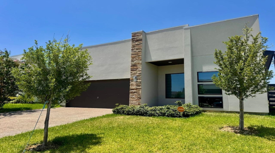 621 Journey Loop, Laredo, Texas 78045, 3 Bedrooms Bedrooms, 6 Rooms Rooms,2 BathroomsBathrooms,Residential,For Sale,621 Journey Loop,20263567