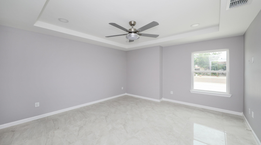 17204 Running Doe St, Laredo, Texas 78045-0000, 4 Bedrooms Bedrooms, 5 Rooms Rooms,2 BathroomsBathrooms,Residential,For Sale,17204 Running Doe St,20262844