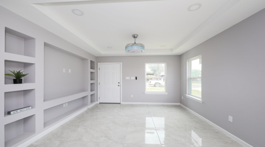 17204 Running Doe St, Laredo, Texas 78045-0000, 4 Bedrooms Bedrooms, 5 Rooms Rooms,2 BathroomsBathrooms,Residential,For Sale,17204 Running Doe St,20262844