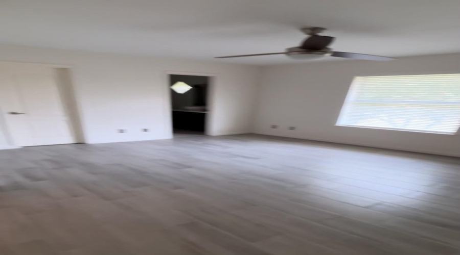 125 Sun Ray Lp, LAREDO, Texas 78045, 3 Bedrooms Bedrooms, 6 Rooms Rooms,3 BathroomsBathrooms,Residential,For Sale,125 Sun Ray Lp,20263573