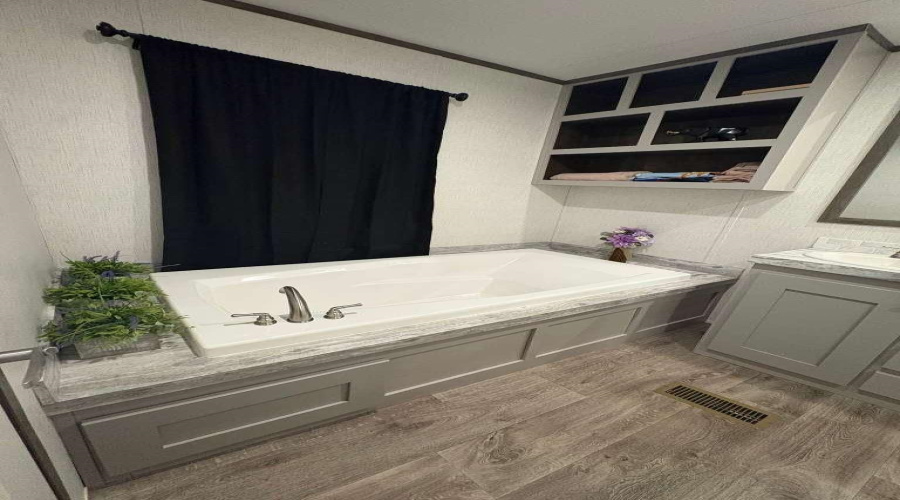5133 Plasencia Ln., LAREDO, Texas 78046, 3 Bedrooms Bedrooms, 5 Rooms Rooms,2 BathroomsBathrooms,Residential,For Sale,5133 Plasencia Ln.,20263575