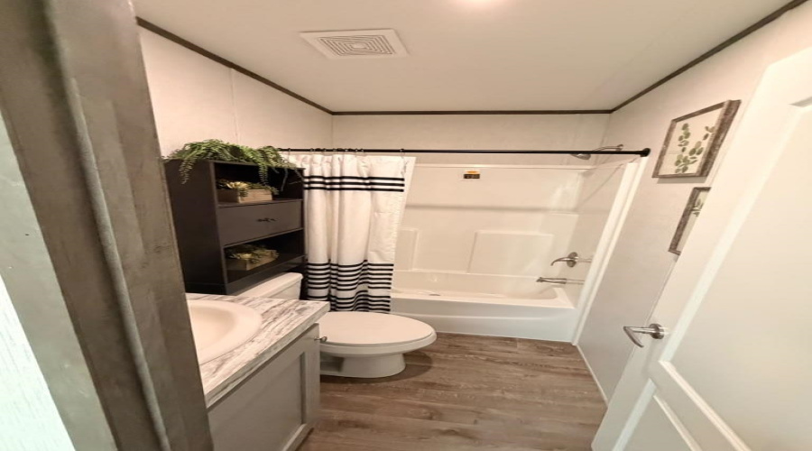 5133 Plasencia Ln., LAREDO, Texas 78046, 3 Bedrooms Bedrooms, 5 Rooms Rooms,2 BathroomsBathrooms,Residential,For Sale,5133 Plasencia Ln.,20263575