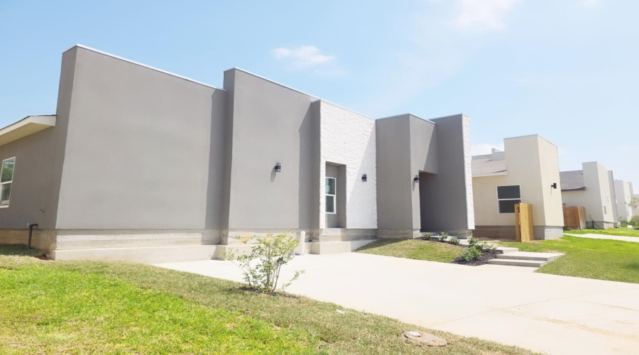 5004 Cherimoya Ln., laredo, Texas 78046, 3 Bedrooms Bedrooms, 5 Rooms Rooms,2 BathroomsBathrooms,Residential,For Sale,5004 Cherimoya Ln.,20263576