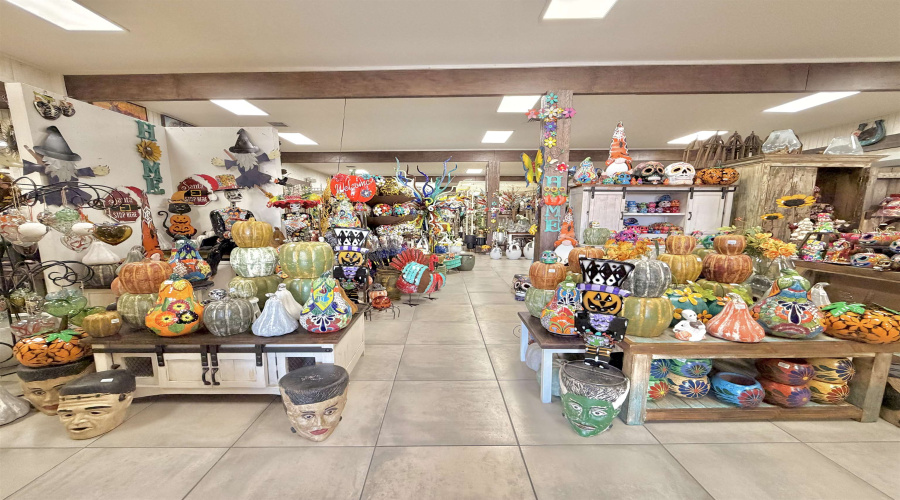 2508 San Bernardo Ave, Laredo, Texas 78040, 1 Room Rooms,2 BathroomsBathrooms,Commercial retail/office,For Rent,2508 San Bernardo Ave,20263583