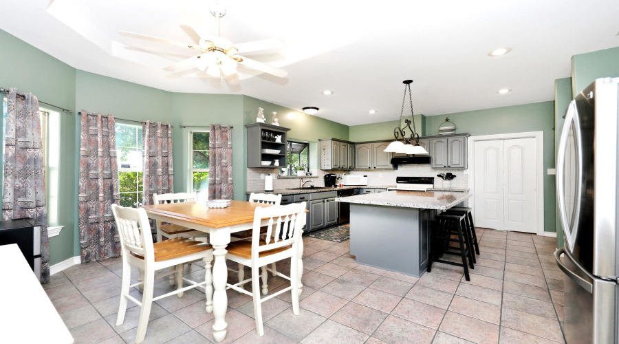 3301 Winsome Ct, Laredo, Texas 78045, 4 Bedrooms Bedrooms, 7 Rooms Rooms,2 BathroomsBathrooms,Residential,For Sale,3301 Winsome Ct,20263579