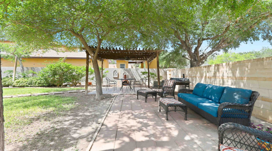 3301 Winsome Ct, Laredo, Texas 78045, 4 Bedrooms Bedrooms, 7 Rooms Rooms,2 BathroomsBathrooms,Residential,For Sale,3301 Winsome Ct,20263579