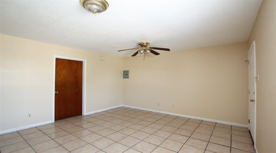 103 Mims Ave, Laredo, Texas 78041, 1 Bedroom Bedrooms, 2 Rooms Rooms,1 BathroomBathrooms,Residential,For Rent,103 Mims Ave,20263580