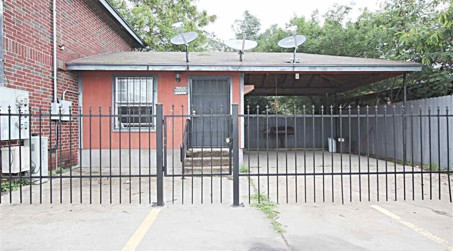 103 Mims Ave, Laredo, Texas 78041, 1 Bedroom Bedrooms, 2 Rooms Rooms,1 BathroomBathrooms,Residential,For Rent,103 Mims Ave,20263580