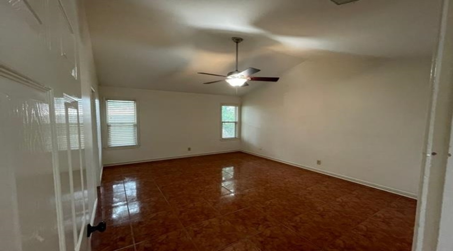 316 Oklahoma St, Laredo, Texas 78041-3136, 3 Bedrooms Bedrooms, 7 Rooms Rooms,2 BathroomsBathrooms,Residential,For Rent,316 Oklahoma St,20263582