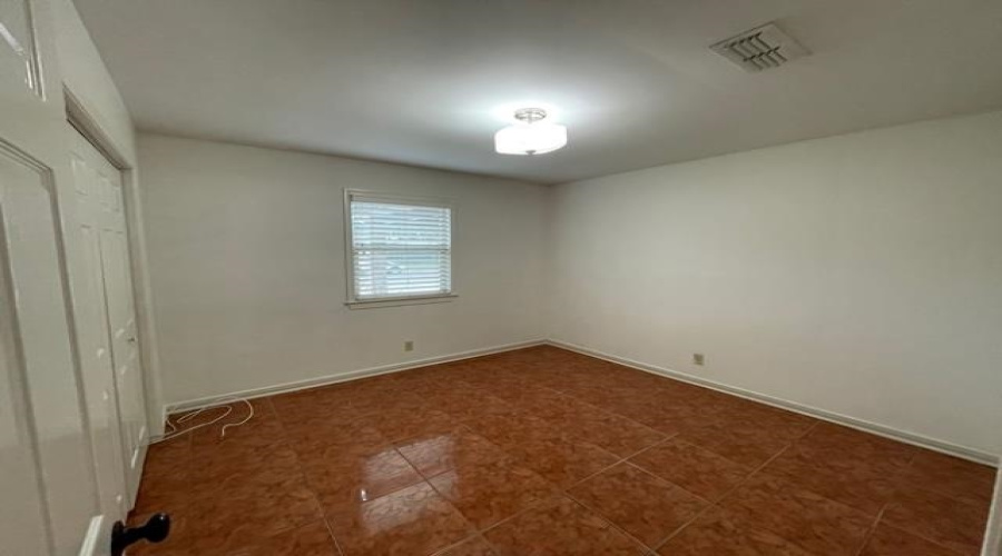 316 Oklahoma St, Laredo, Texas 78041-3136, 3 Bedrooms Bedrooms, 7 Rooms Rooms,2 BathroomsBathrooms,Residential,For Rent,316 Oklahoma St,20263582