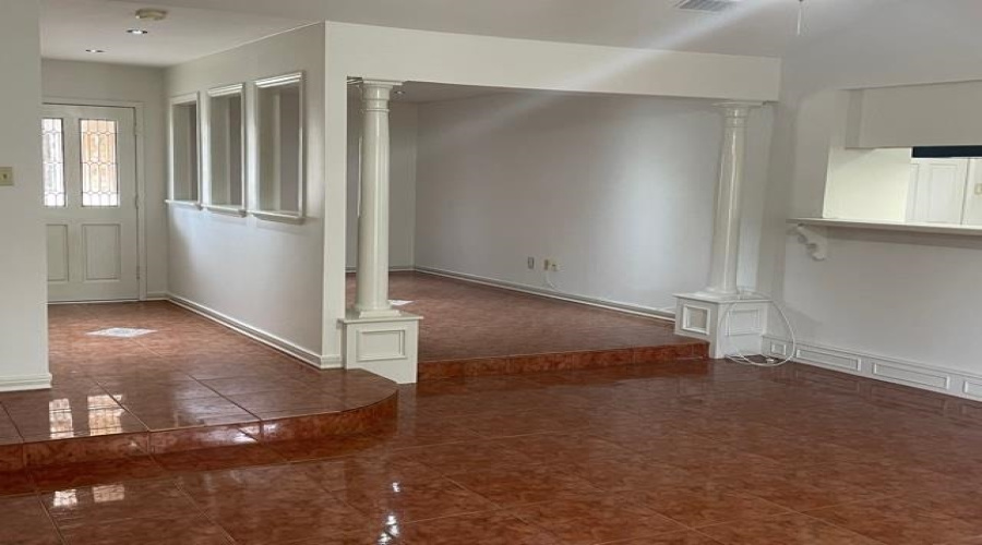 316 Oklahoma St, Laredo, Texas 78041-3136, 3 Bedrooms Bedrooms, 7 Rooms Rooms,2 BathroomsBathrooms,Residential,For Rent,316 Oklahoma St,20263582