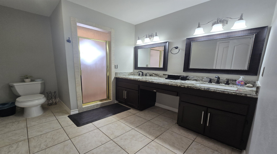 9819 Sweetwind Dr, Laredo, Texas 78045, 4 Bedrooms Bedrooms, 7 Rooms Rooms,2 BathroomsBathrooms,Residential,For Rent,9819 Sweetwind Dr,20263584