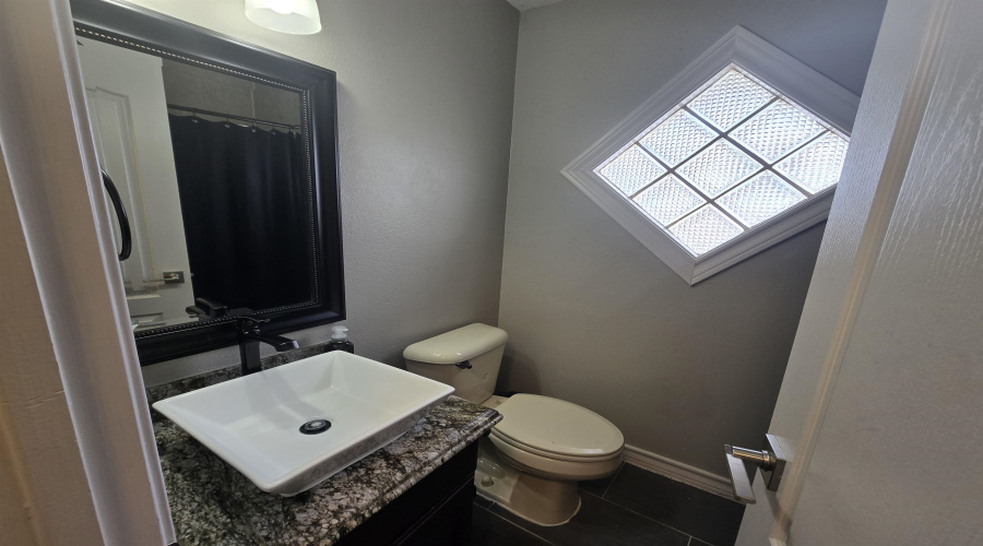 9819 Sweetwind Dr, Laredo, Texas 78045, 4 Bedrooms Bedrooms, 7 Rooms Rooms,2 BathroomsBathrooms,Residential,For Rent,9819 Sweetwind Dr,20263584