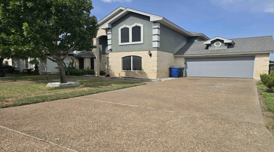 9819 Sweetwind Dr, Laredo, Texas 78045, 4 Bedrooms Bedrooms, 7 Rooms Rooms,2 BathroomsBathrooms,Residential,For Rent,9819 Sweetwind Dr,20263584
