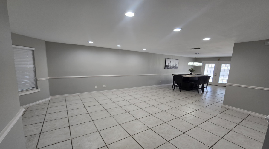 9819 Sweetwind Dr, Laredo, Texas 78045, 4 Bedrooms Bedrooms, 7 Rooms Rooms,2 BathroomsBathrooms,Residential,For Rent,9819 Sweetwind Dr,20263584