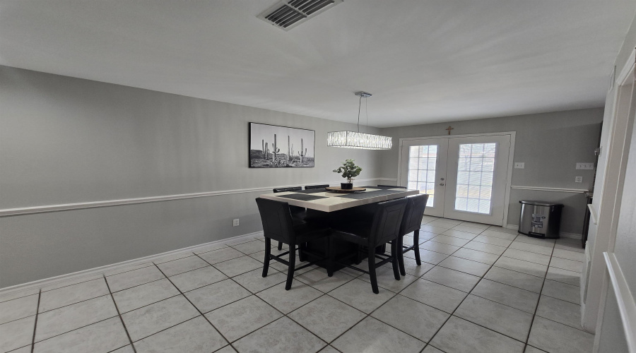 9819 Sweetwind Dr, Laredo, Texas 78045, 4 Bedrooms Bedrooms, 7 Rooms Rooms,2 BathroomsBathrooms,Residential,For Rent,9819 Sweetwind Dr,20263584
