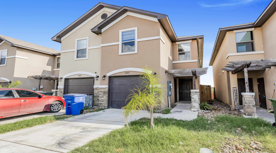 5507 Montevista Dr., Laredo, Texas 78041, 3 Bedrooms Bedrooms, 3 Rooms Rooms,2 BathroomsBathrooms,Residential,For Sale,5507 Montevista Dr.,20263595