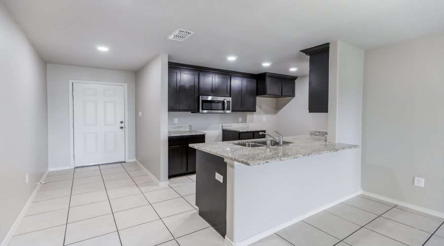 5507 Montevista Dr., Laredo, Texas 78041, 3 Bedrooms Bedrooms, 3 Rooms Rooms,2 BathroomsBathrooms,Residential,For Sale,5507 Montevista Dr.,20263595