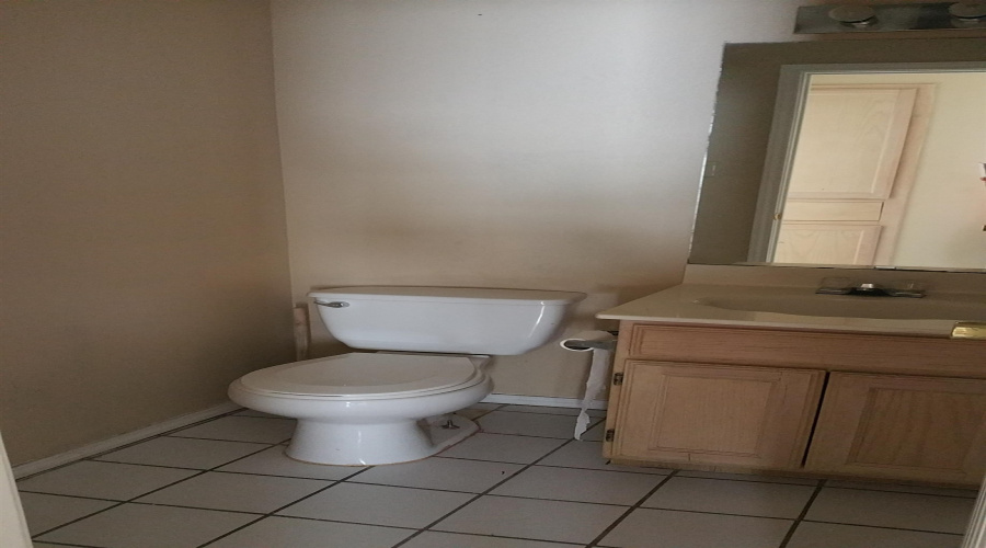 606 Gale St, Laredo, Texas 78041, 2 Bedrooms Bedrooms, 4 Rooms Rooms,1 BathroomBathrooms,Residential,For Rent,606 Gale St,20263596