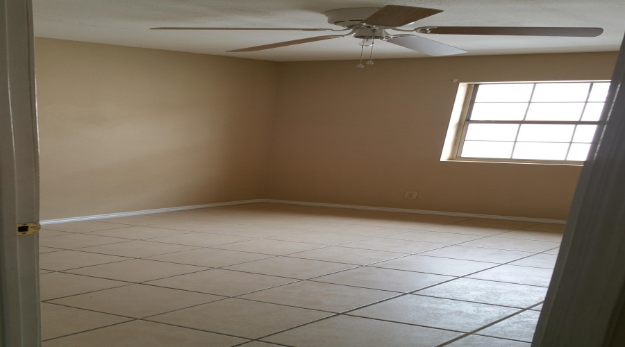 606 Gale St, Laredo, Texas 78041, 2 Bedrooms Bedrooms, 4 Rooms Rooms,1 BathroomBathrooms,Residential,For Rent,606 Gale St,20263596