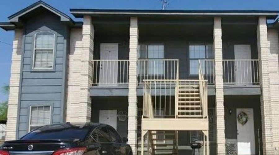 606 Gale St, Laredo, Texas 78041, 2 Bedrooms Bedrooms, 4 Rooms Rooms,1 BathroomBathrooms,Residential,For Rent,606 Gale St,20263596