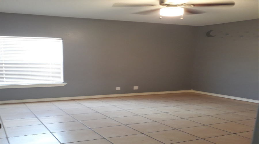 9804 Cantera Ct, Laredo, Texas 78045, 2 Bedrooms Bedrooms, 4 Rooms Rooms,2 BathroomsBathrooms,Residential,For Rent,9804 Cantera Ct,20263597