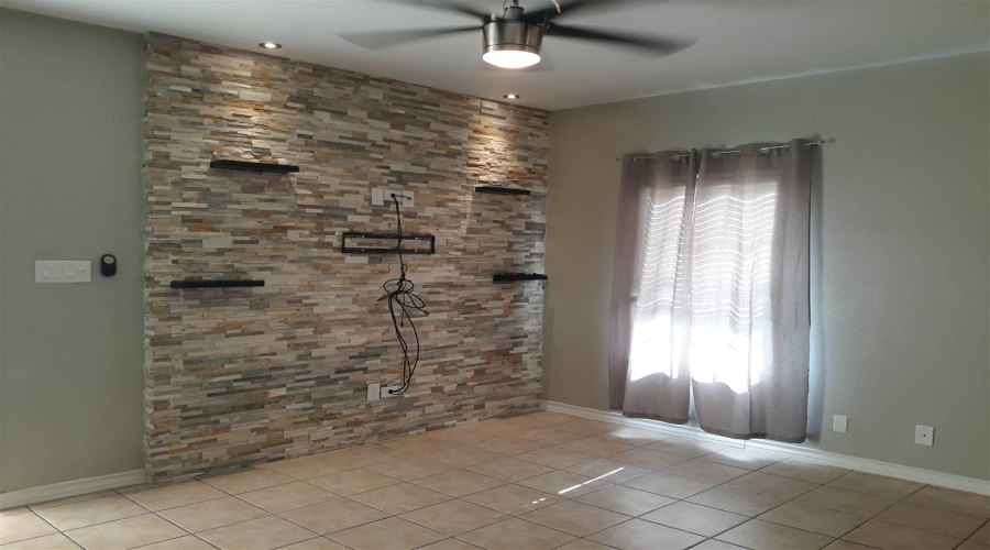 9804 Cantera Ct, Laredo, Texas 78045, 2 Bedrooms Bedrooms, 4 Rooms Rooms,2 BathroomsBathrooms,Residential,For Rent,9804 Cantera Ct,20263597